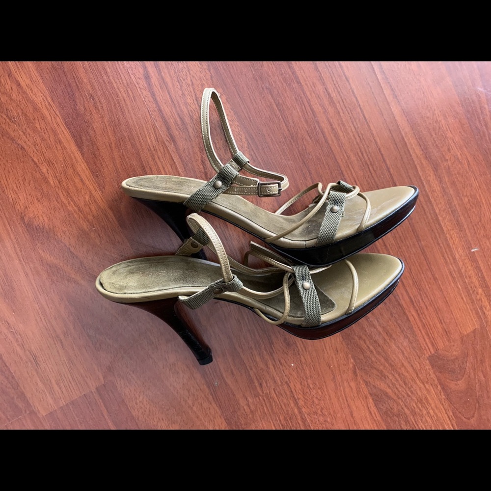 Bebe heels - Picture 4 of 5